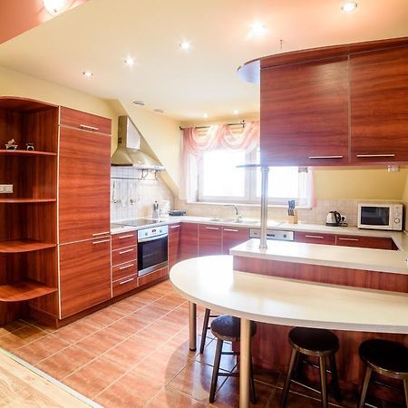 Park Apartment Cracovie Extérieur photo