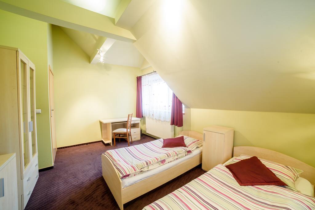 Park Apartment Cracovie Extérieur photo