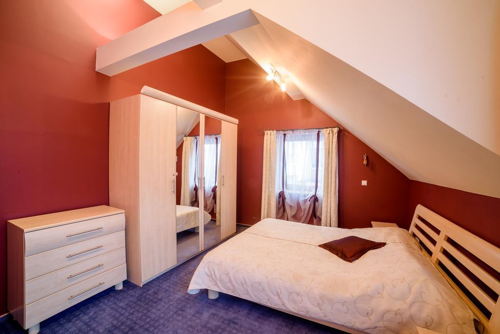 Park Apartment Cracovie Extérieur photo